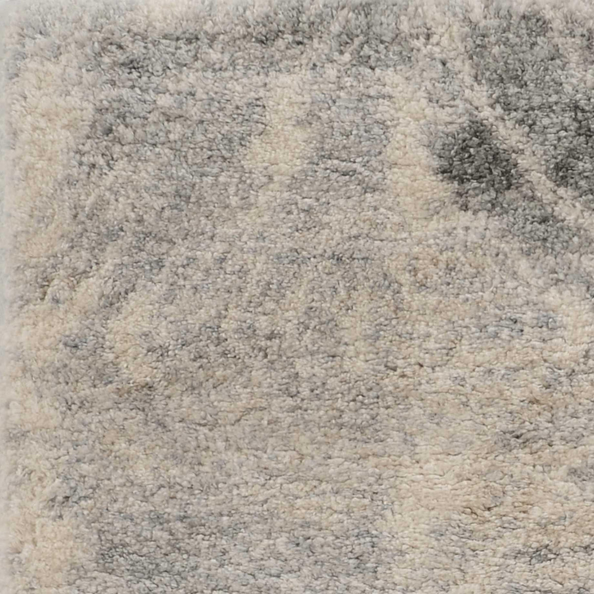 7' X 9' Gray And Ivory Diamond Area Rug