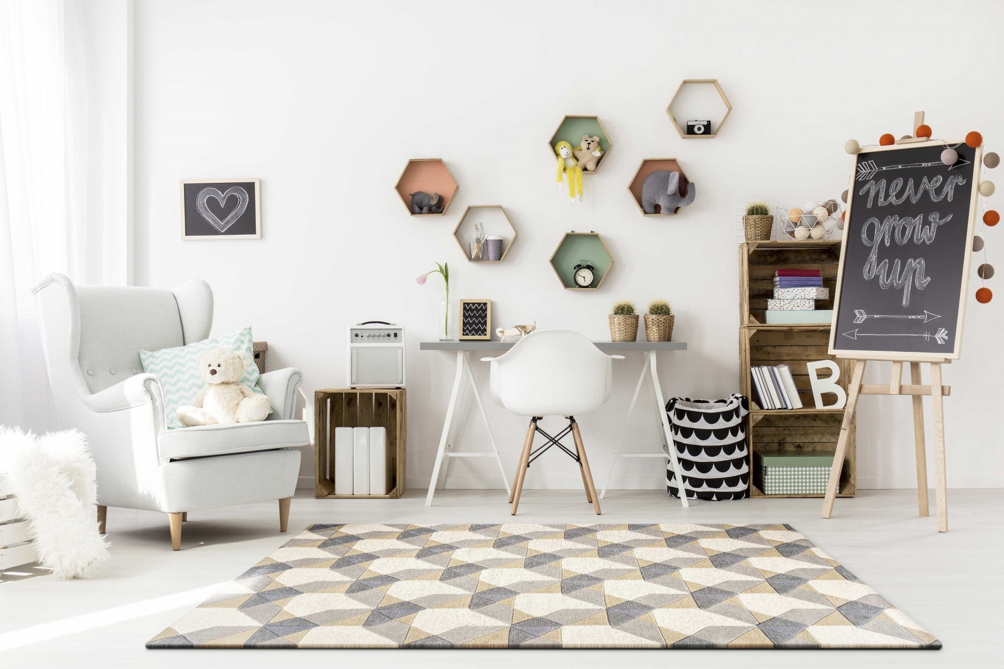 8' X 11' Ivory Gray And Cream Wool Geometric Hand Tufted Area Rug