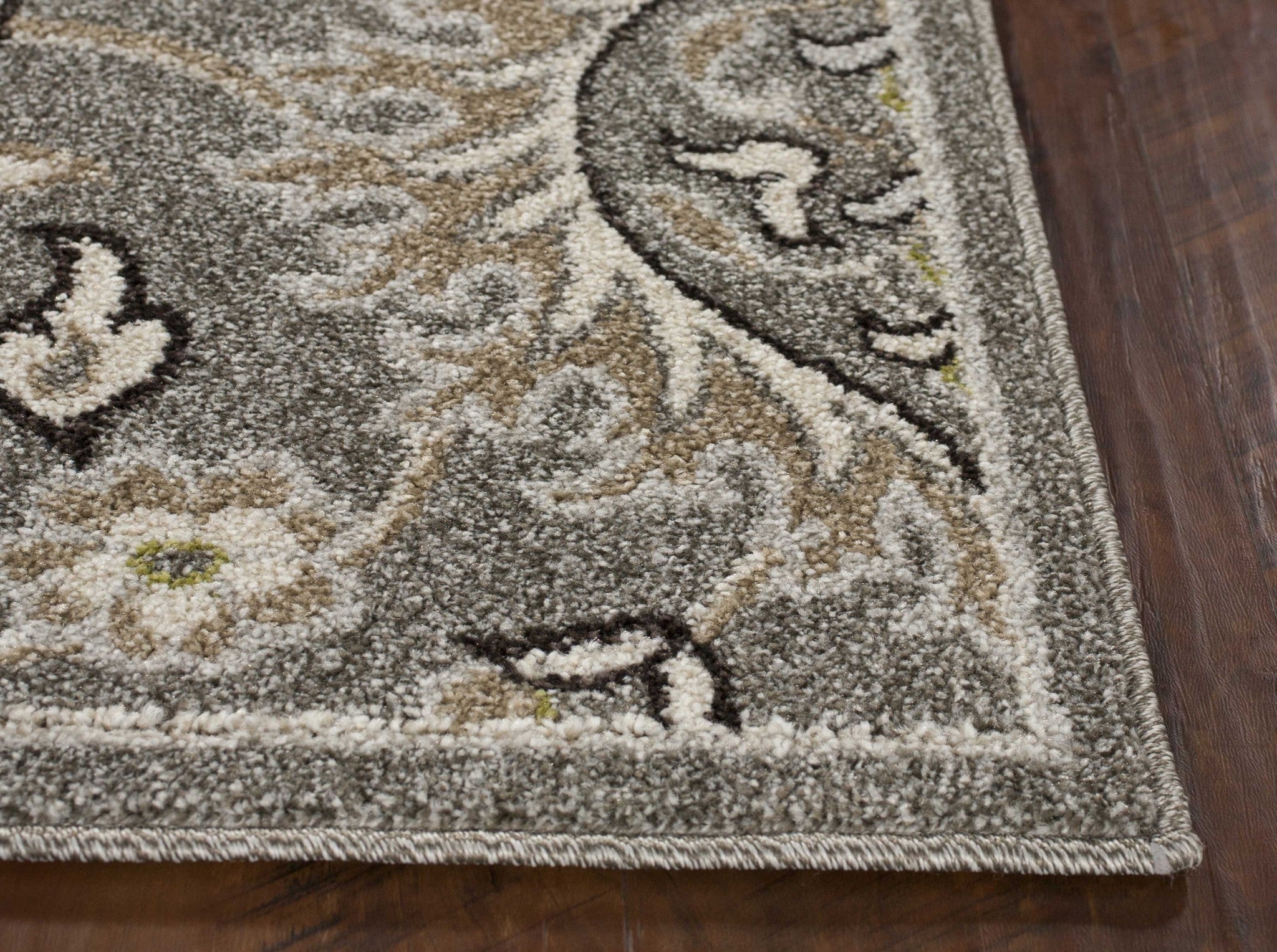 5' X 8' Gray And Ivory Floral Medallion Area Rug