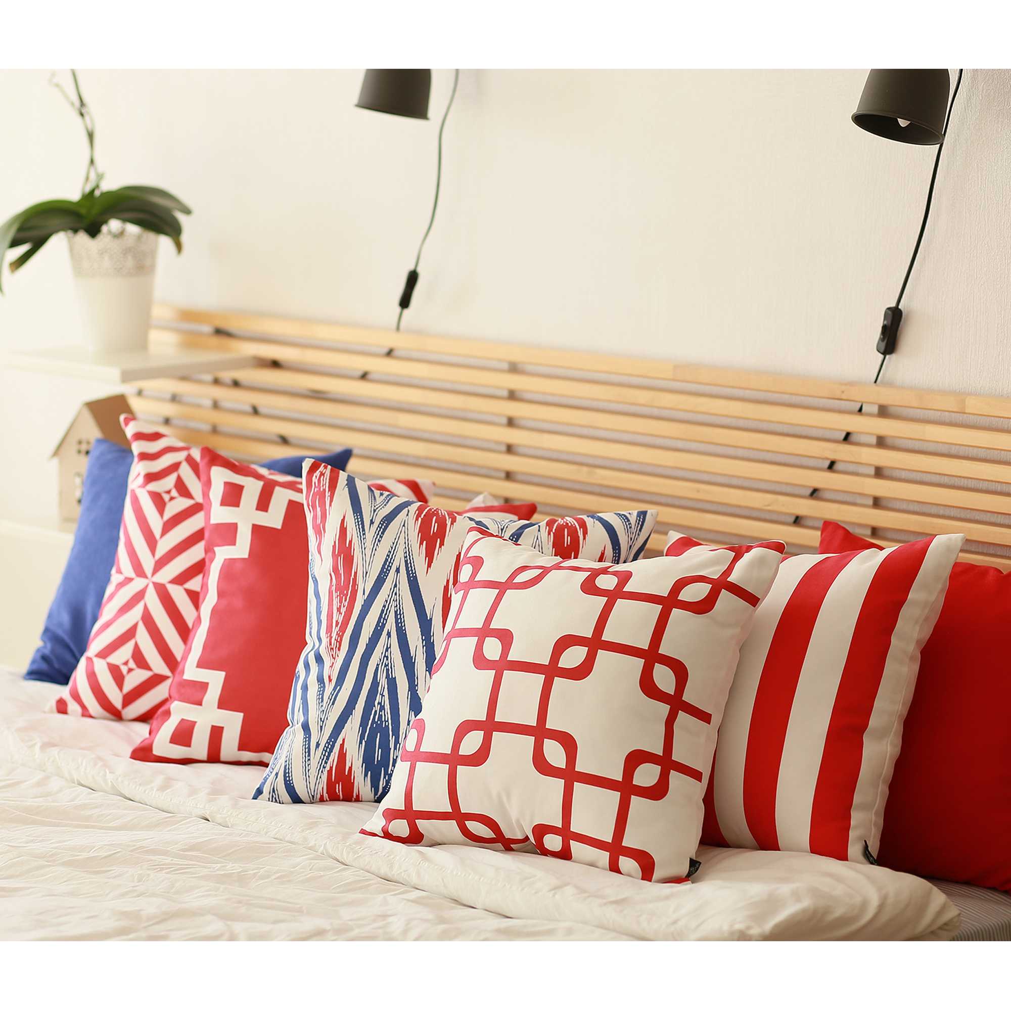 18" Red and White Throw Pillow Cover