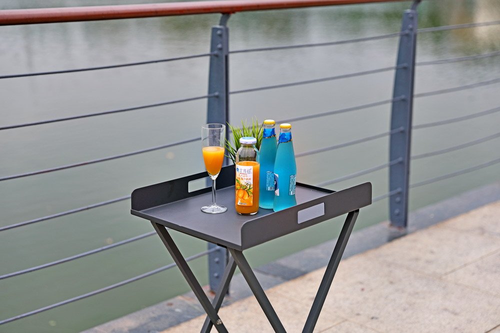 19" Gray Aluminum Outdoor Side Table