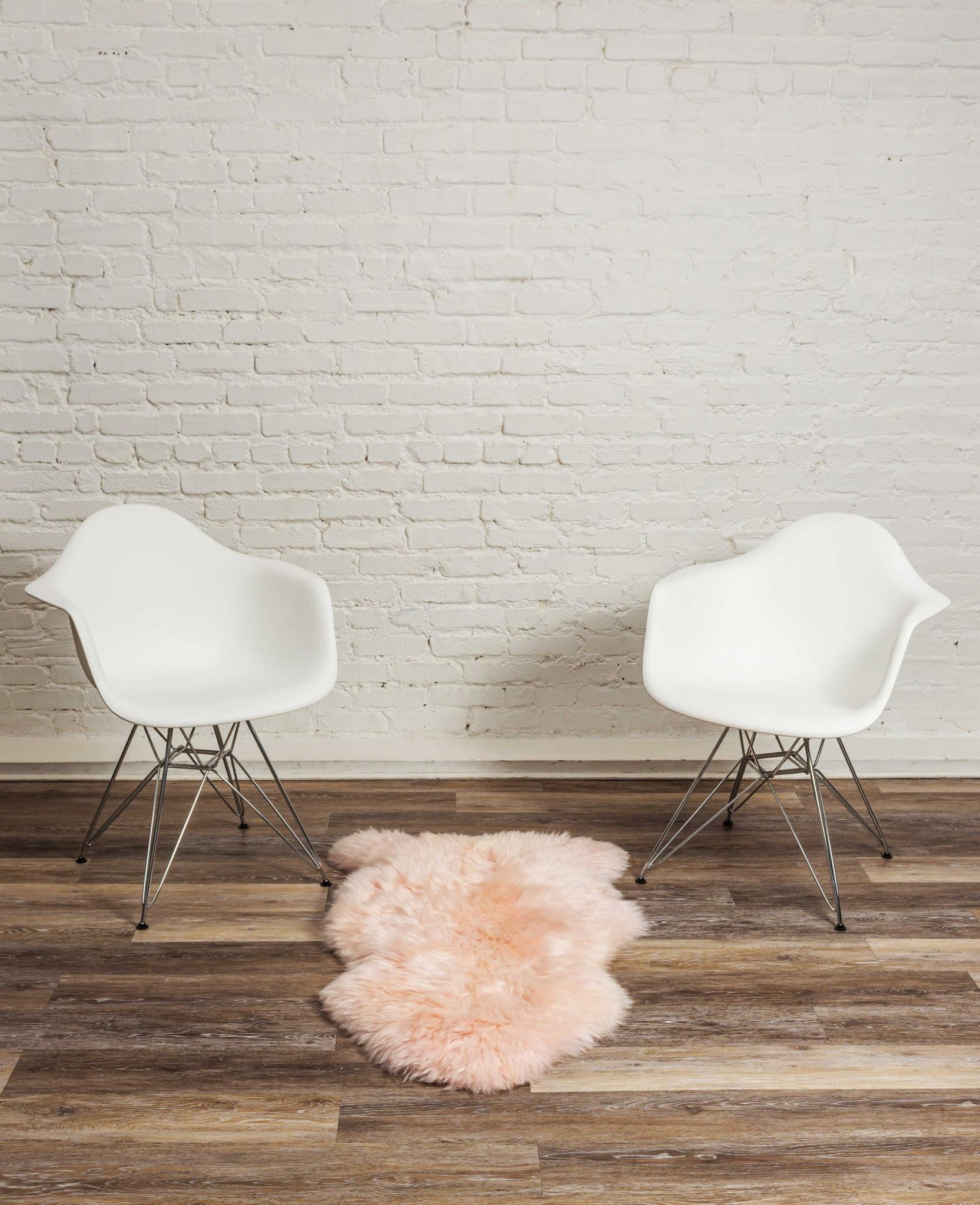 2' X 3' Rose New Zealand Natural Shearling Sheepskin Rug