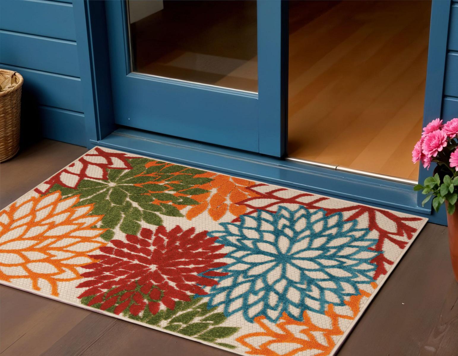 3' X 4' Green And Ivory Indoor Outdoor Area Rug