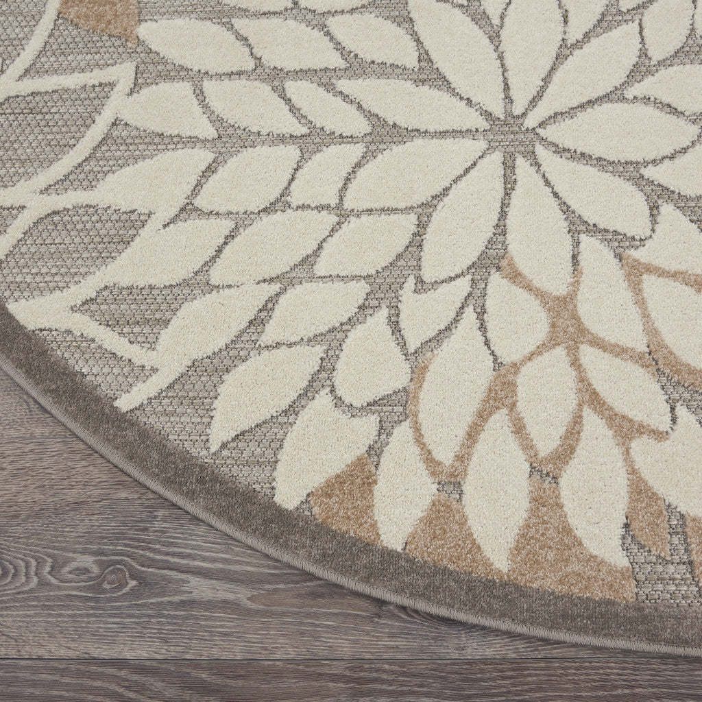 4' Gray And Ivory Round Indoor Outdoor Area Rug
