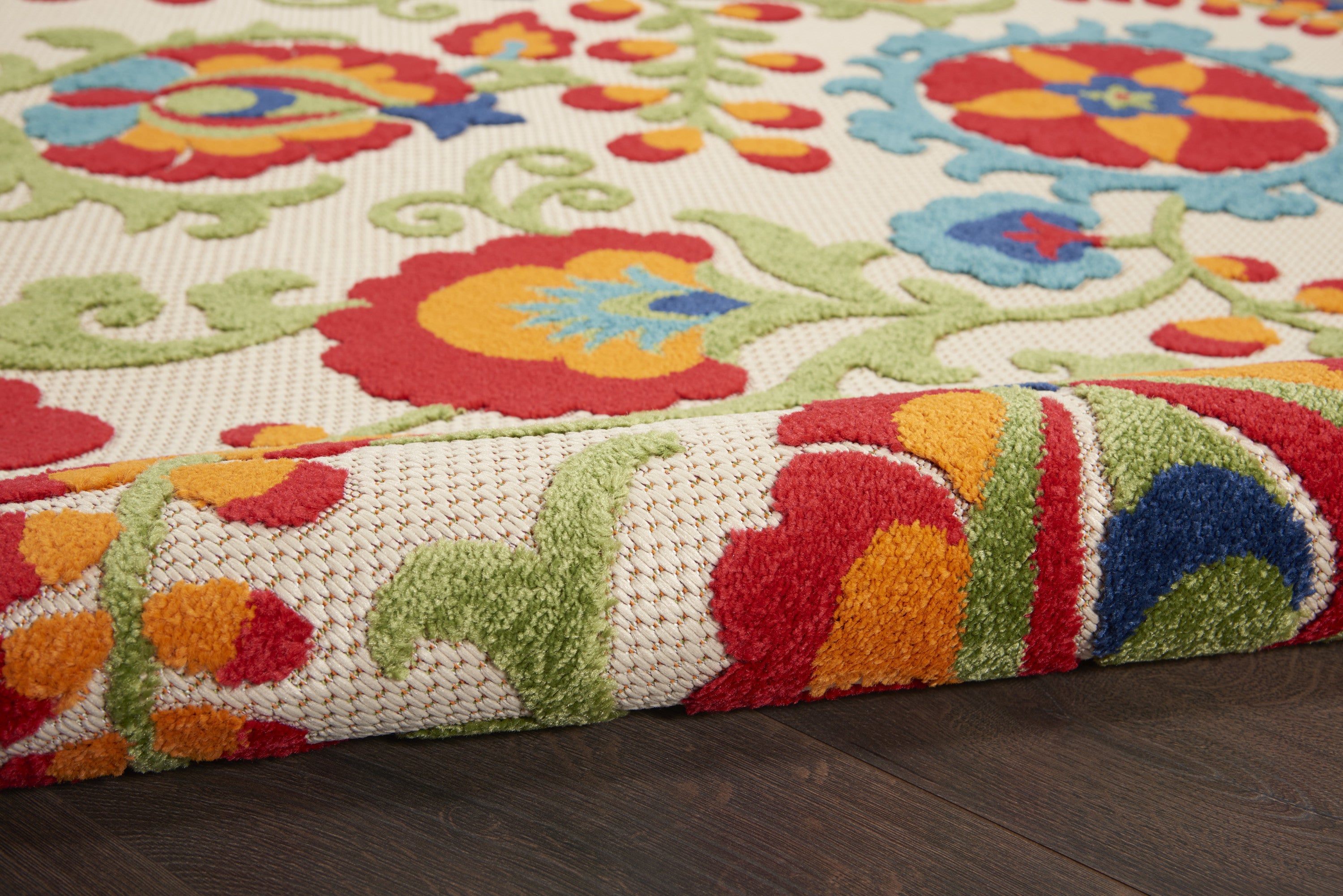 6' X 9' Green And Ivory Indoor Outdoor Area Rug