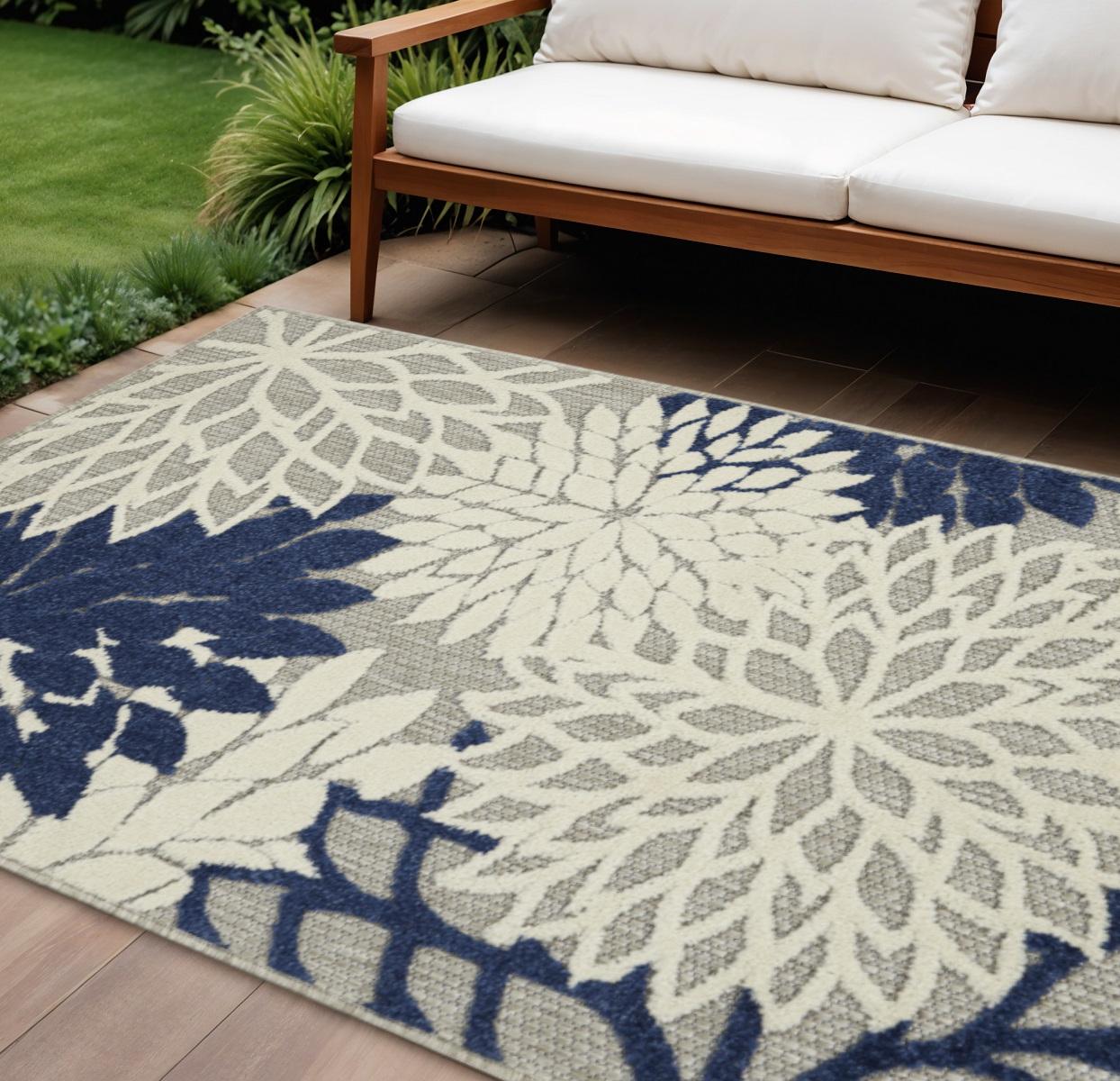 7' X 10' Ivory And Blue Indoor Outdoor Area Rug