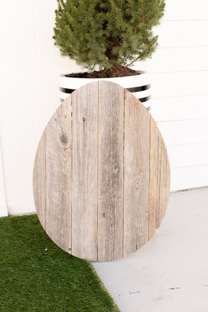 12" X 9" Gray Reclaimed Wood Egg Shaped Wall Decor