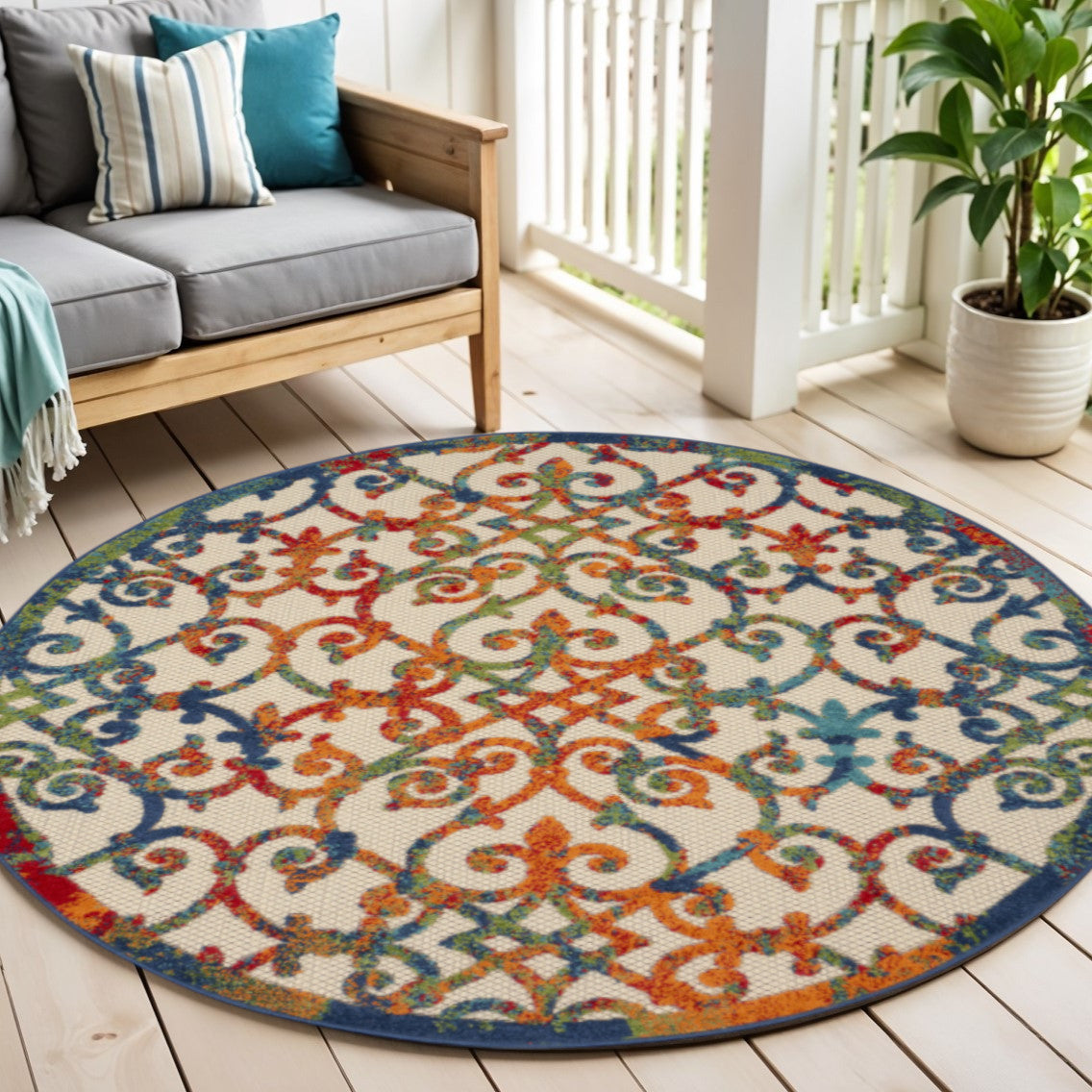 4' Ivory And Blue Round Indoor Outdoor Area Rug