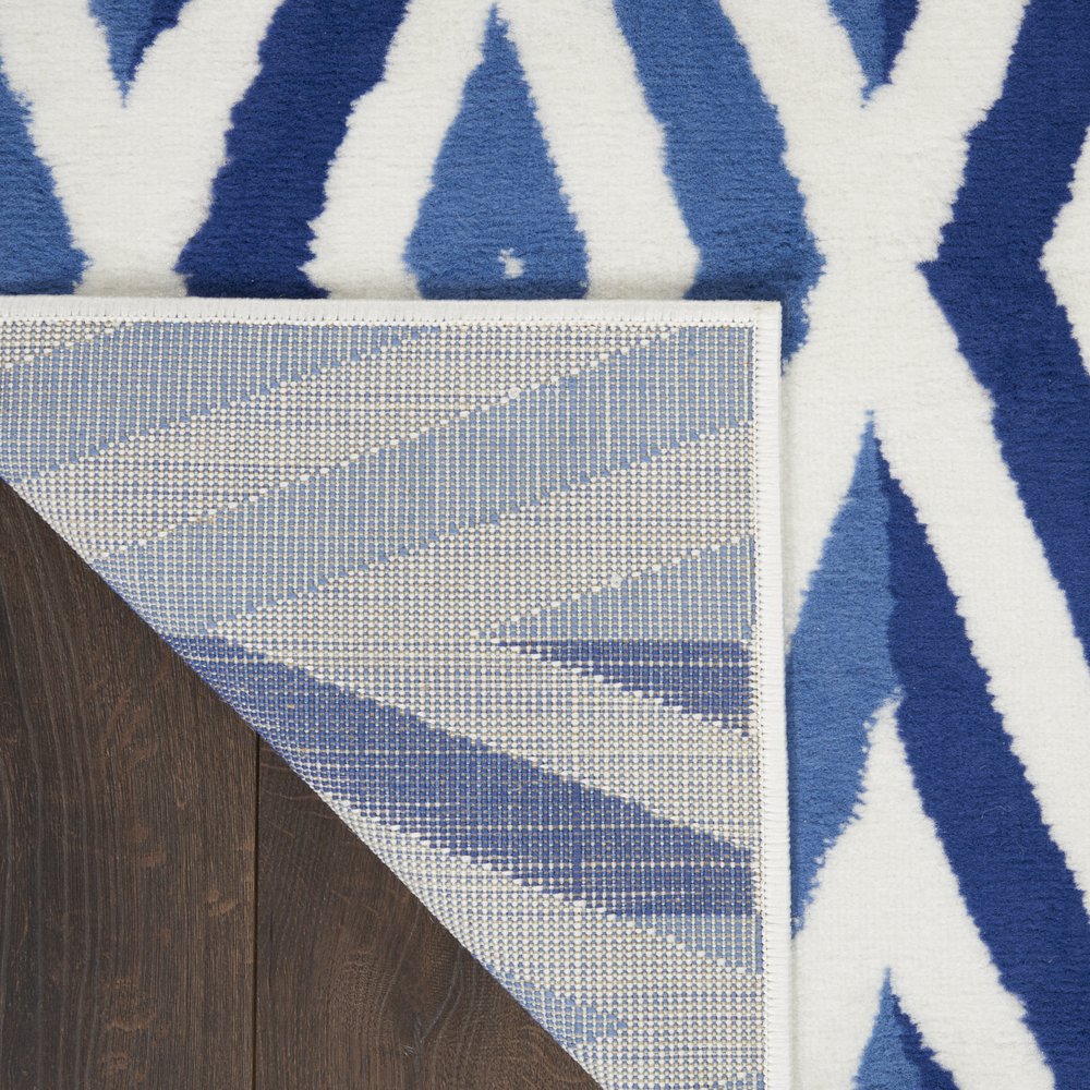 4' X 6' Ivory And Blue Geometric Area Rug
