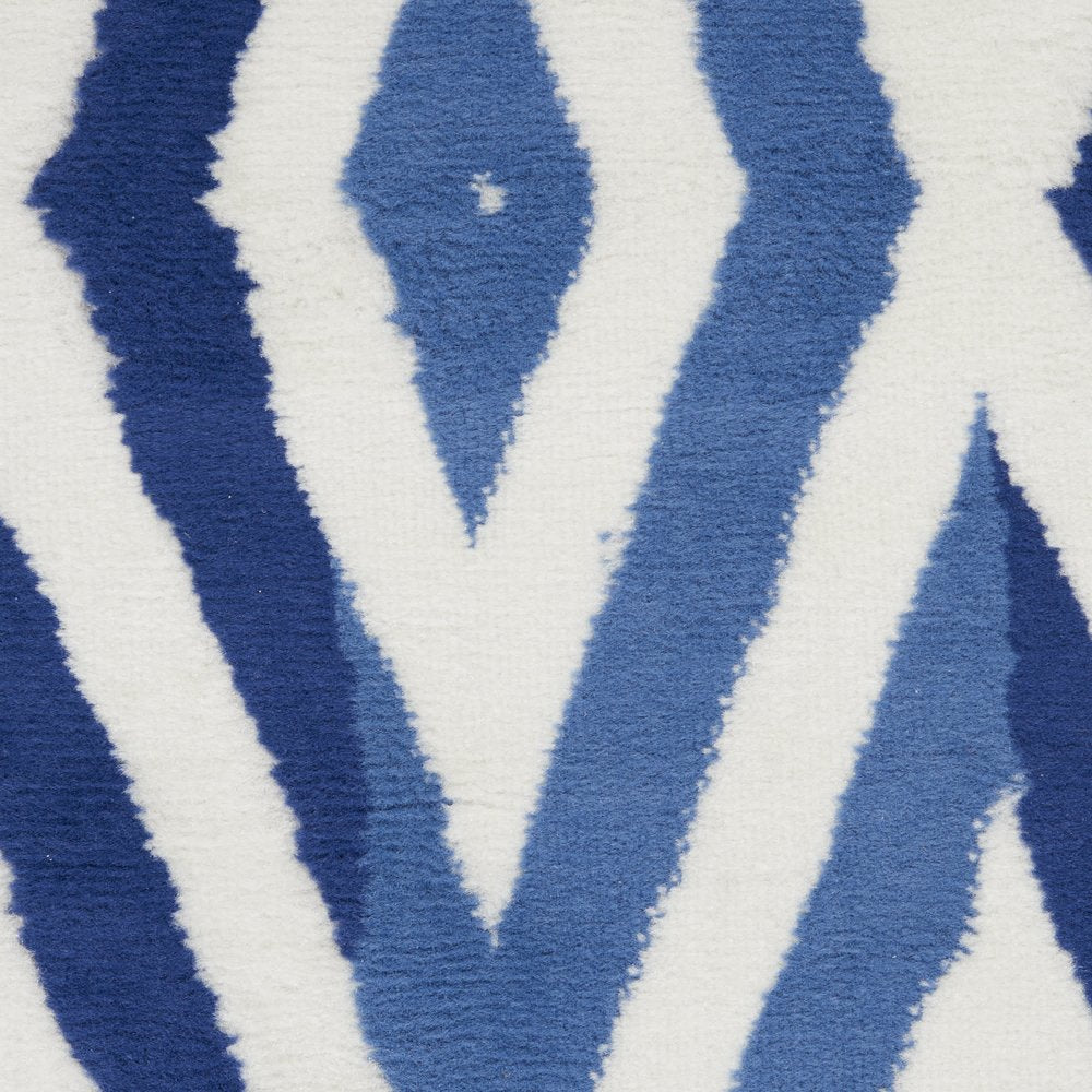 4' X 6' Ivory And Blue Geometric Area Rug
