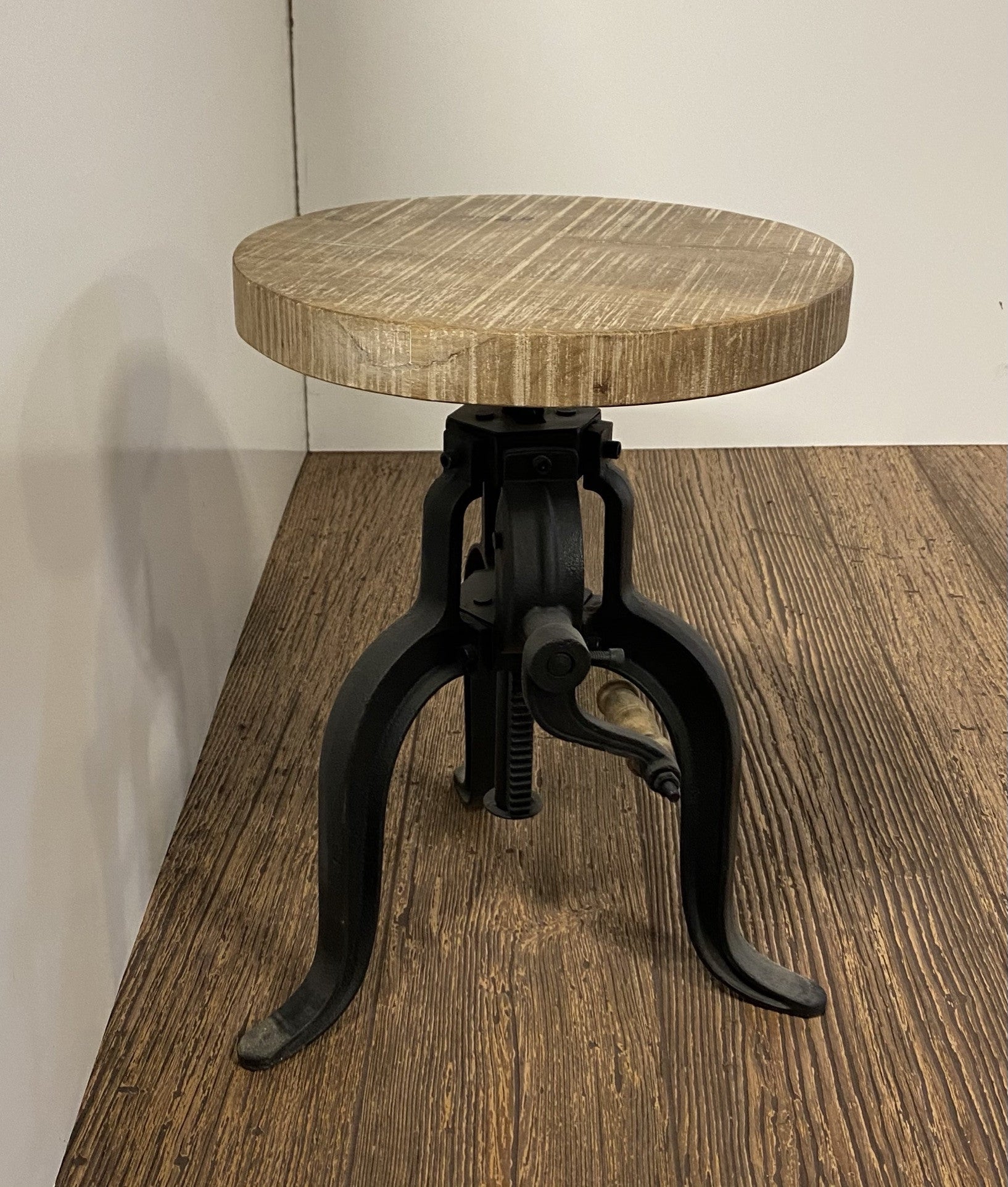 24" Brown And Black Solid Wood Backless Counter Height Bar Chair