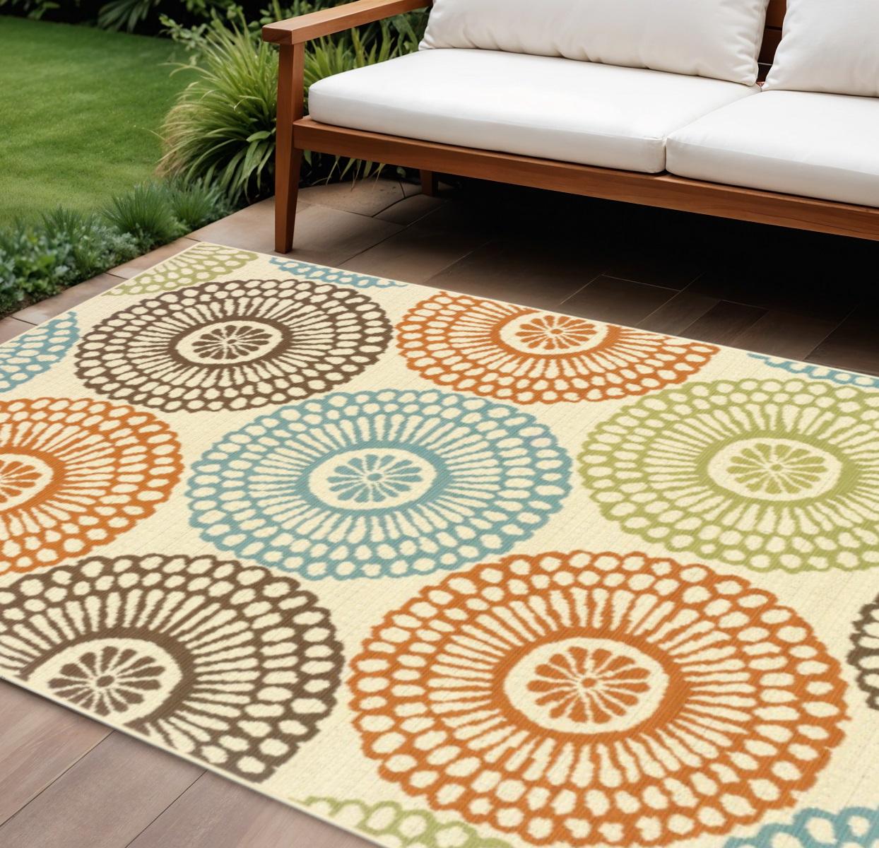 7' X 10' Beige Indoor Outdoor Area Rug
