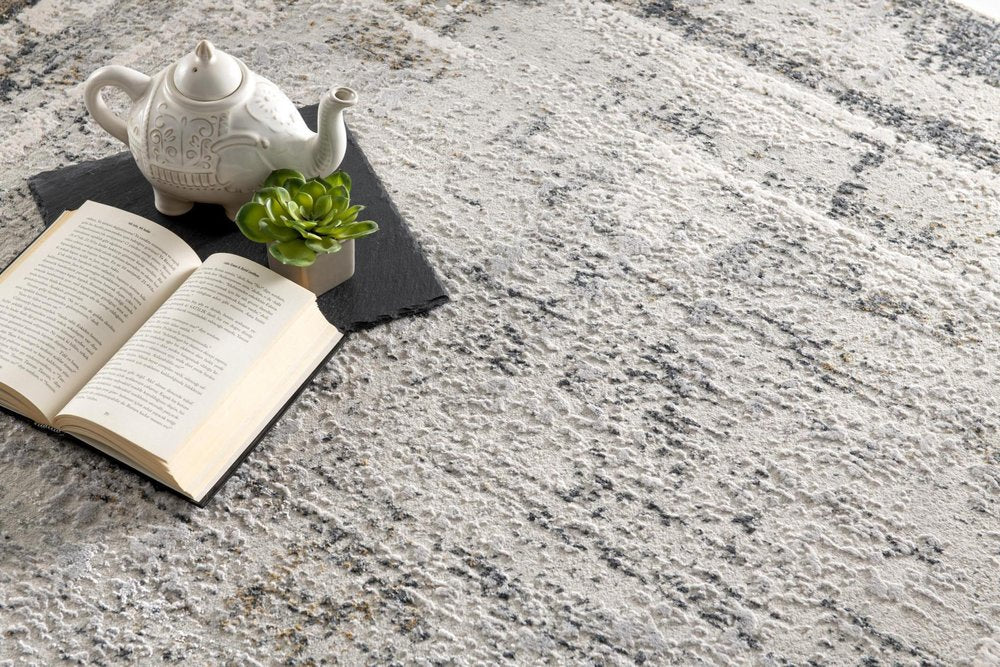 8' X 11' Gray and Ivory Abstract Power Loom Area Rug