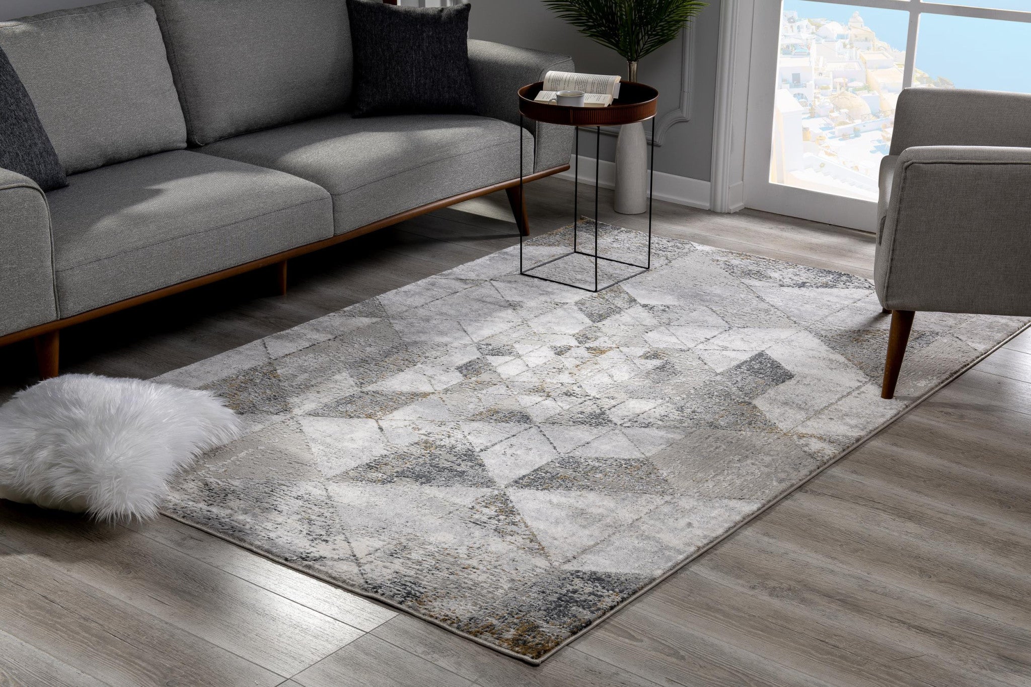 4' X 6' Gray and Ivory Abstract Power Loom Area Rug