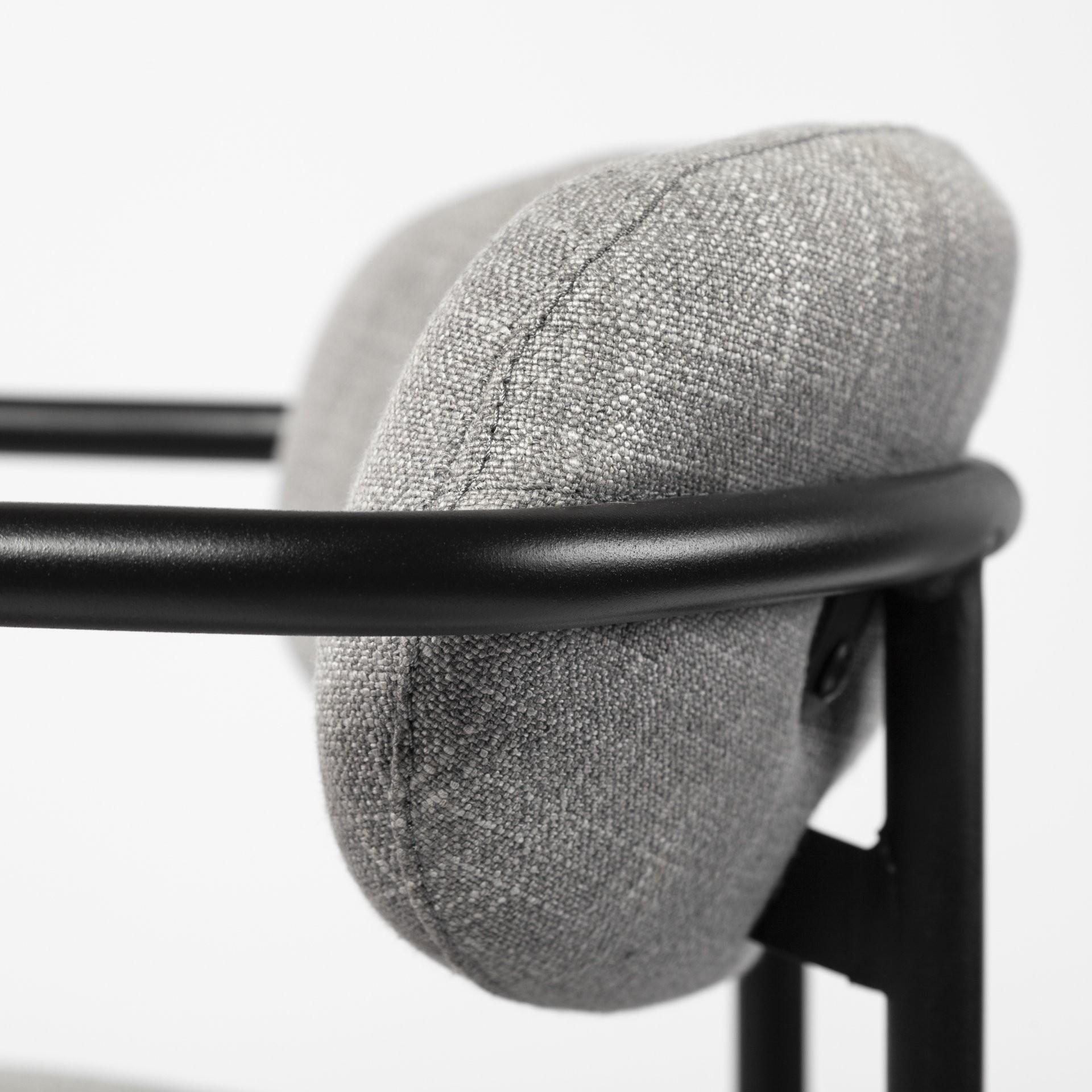 27" Gray And Black Fabric And Metal Counter Height Bar Chair