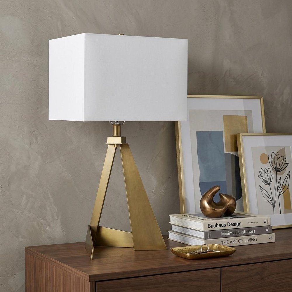 25" Brass Novelty Table Lamp With Shade