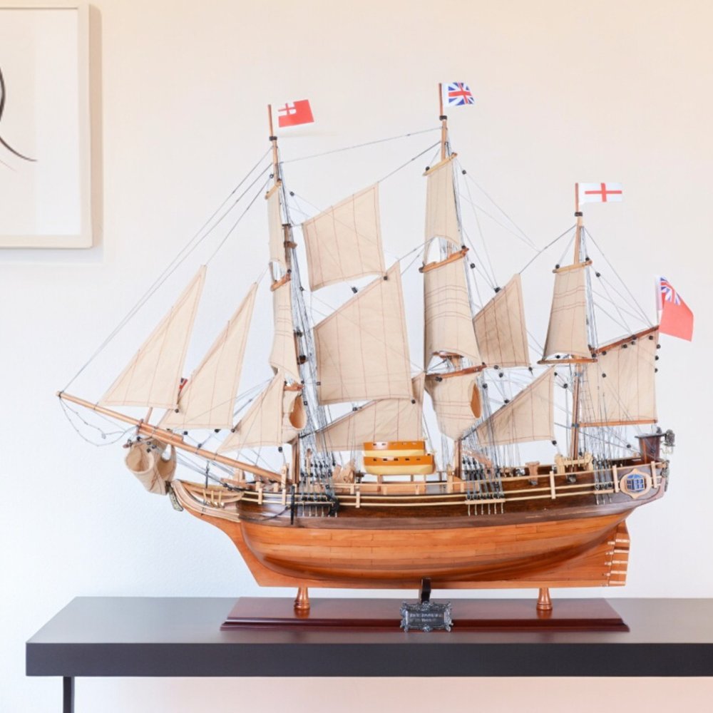 30" Wood Brown Solid Wood Hand Painted HMS Bounty 1787 Model Boat