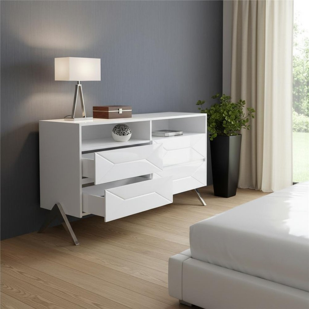 61" White Manufactured Wood Four Drawer Double Dresser