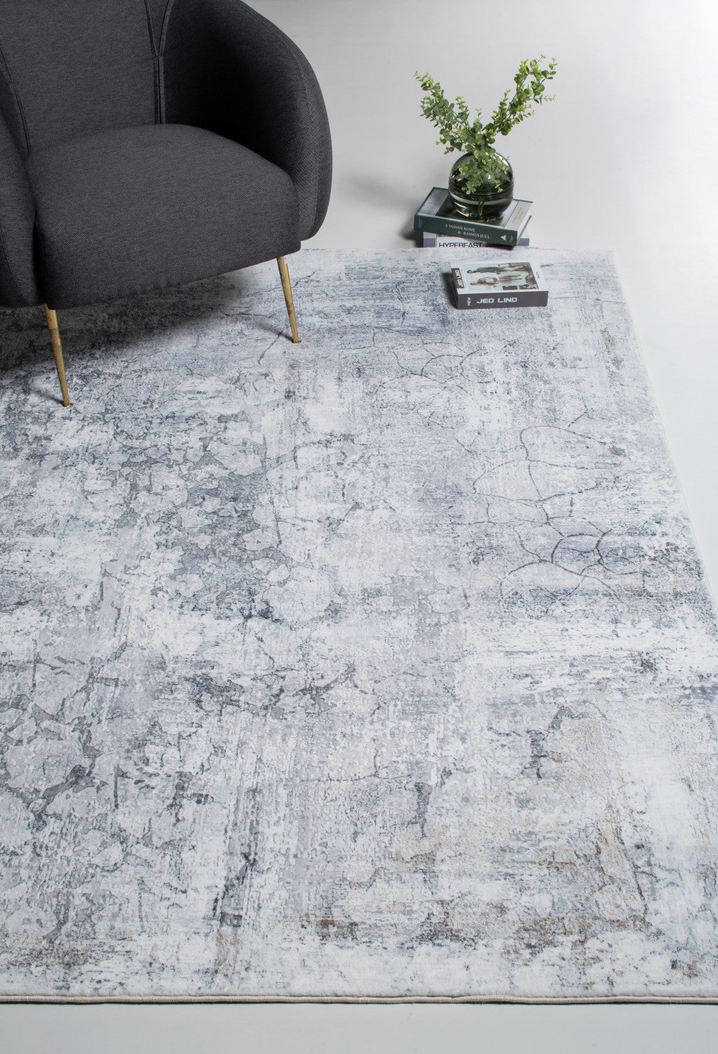 8' X 10' Gray And Ivory Abstract Area Rug