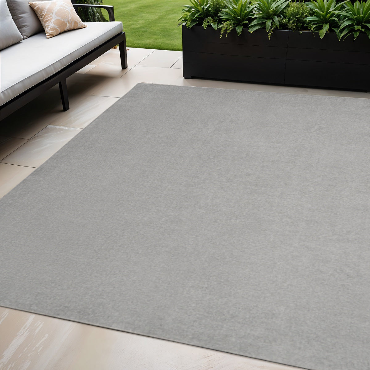 5' X 7' Gray Indoor Outdoor Area Rug