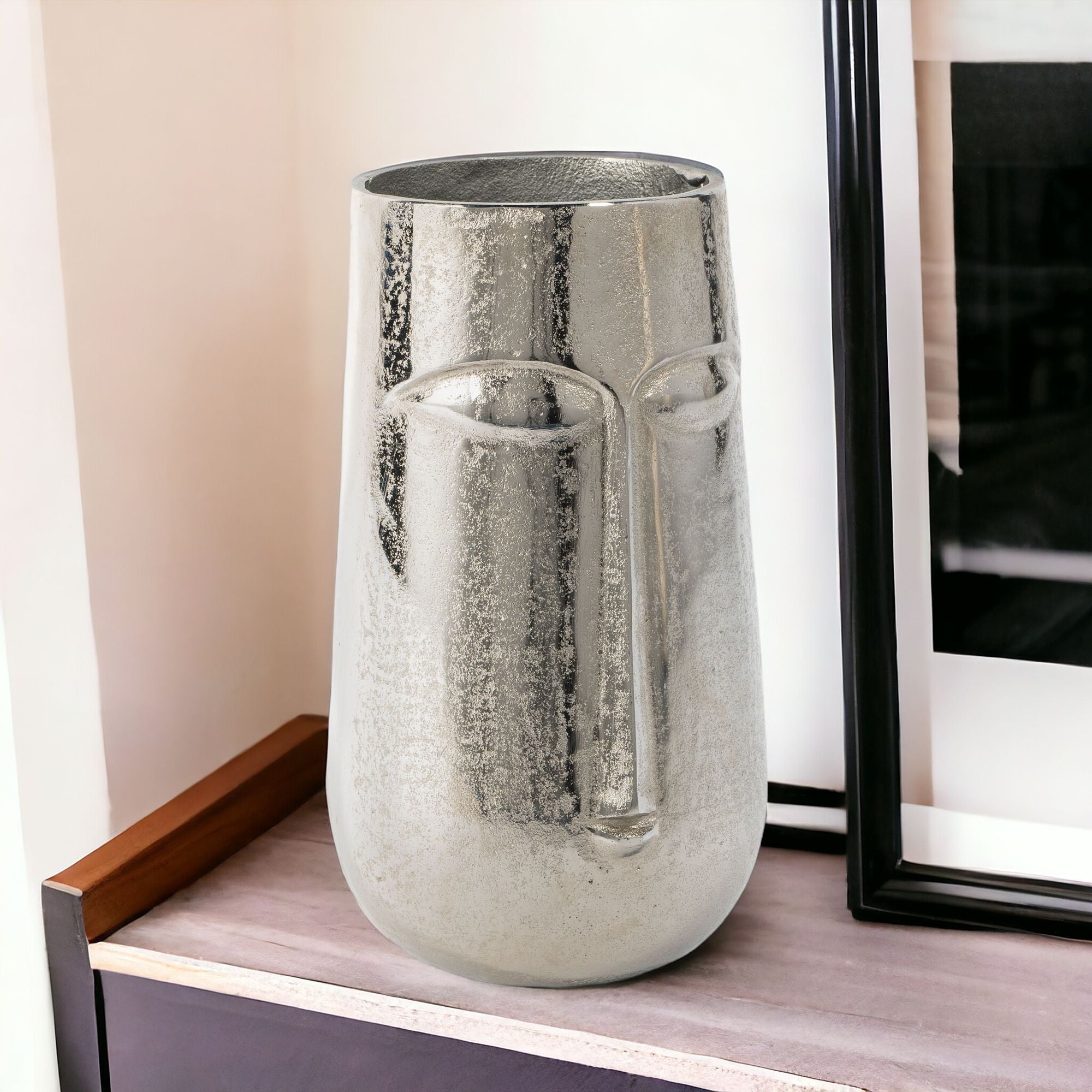 11" Silver Aluminum Faces Cylinder Table Vase