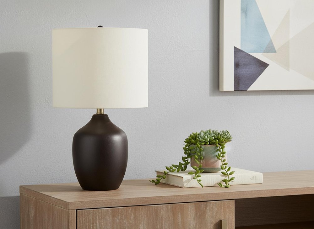 22" Black Ceramic Urn Table Lamp With Ivory Drum Shade