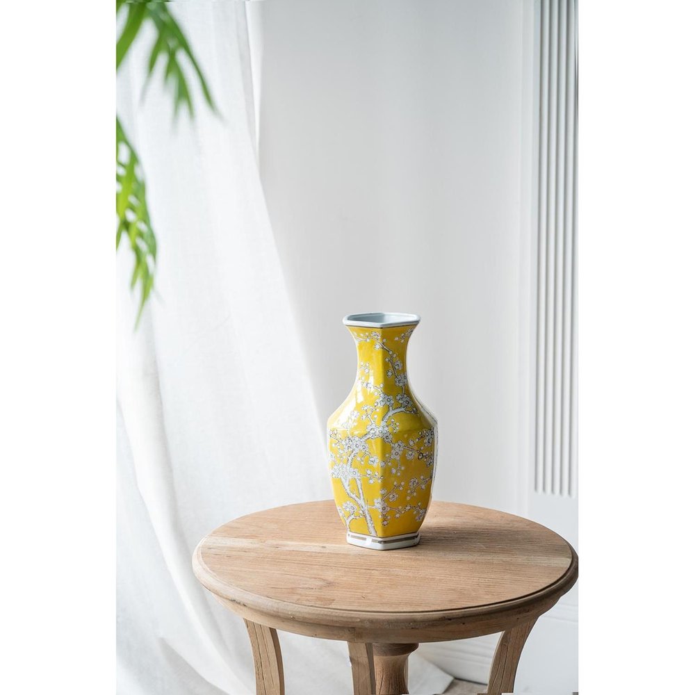 14" Yellow And White Chinoiserie Floral Porcelain Table Vase