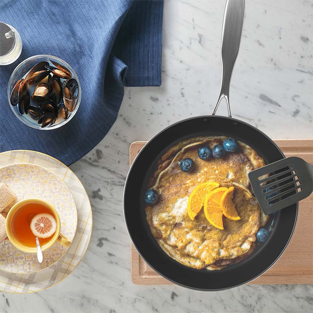 13" Black And Silver Stainless Steel Frying Pan