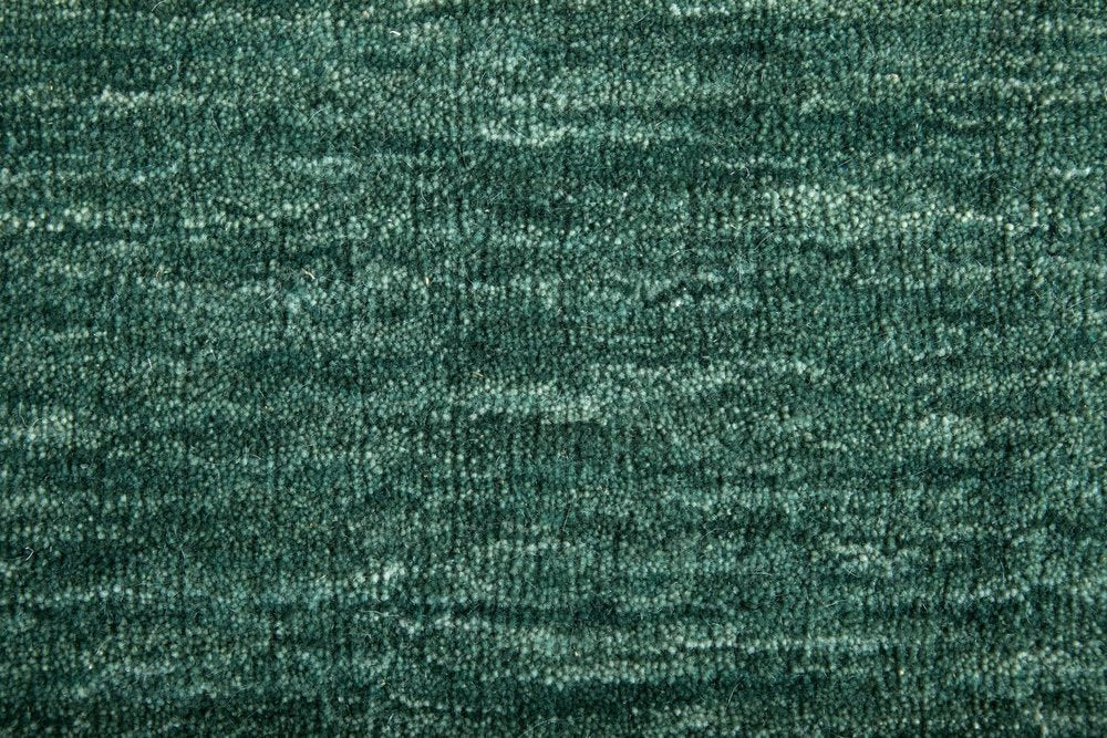 9' X 13' Green And White Hand Woven Area Rug