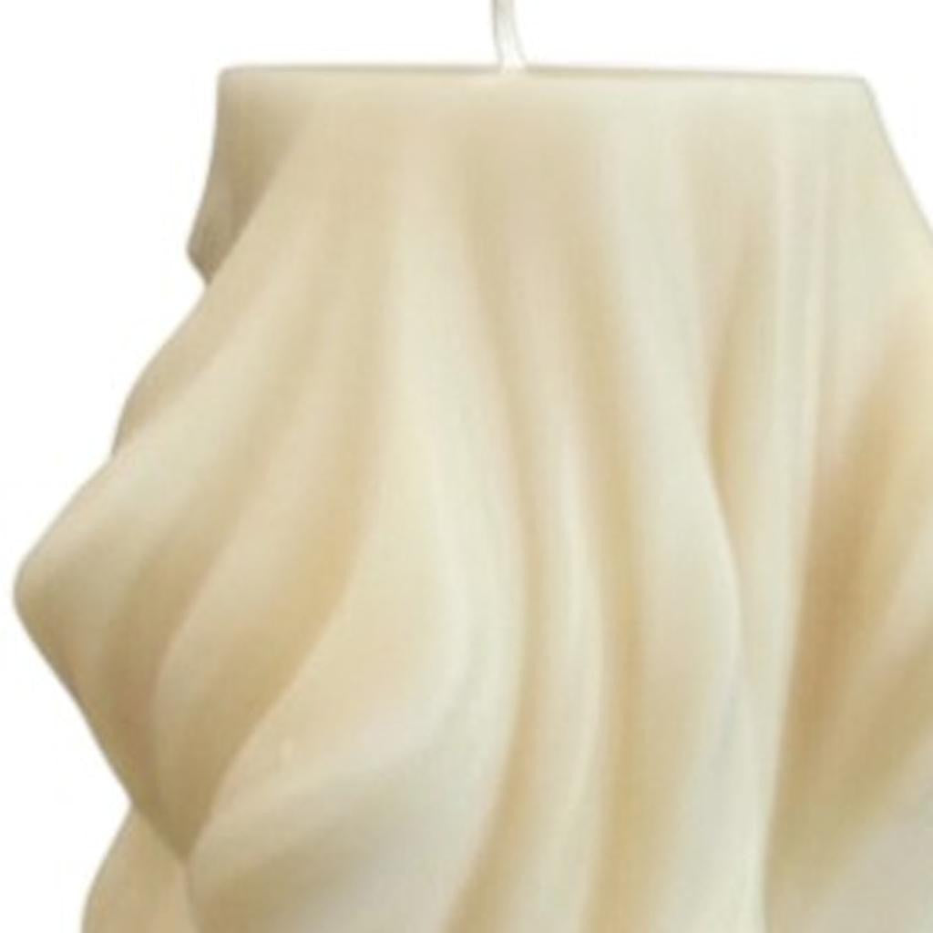 4" White Peony Scented Dimensional Twist Candle
