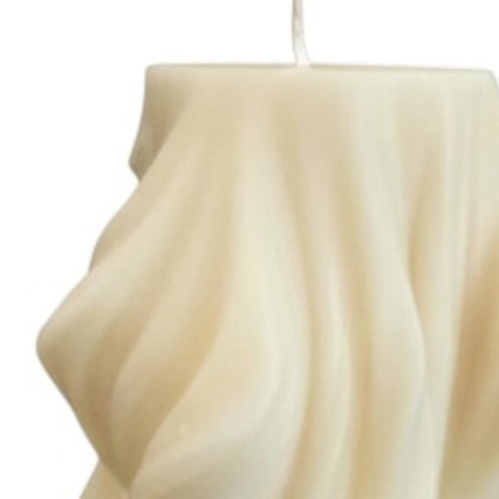 4" White Eucalyptus Scented Dimensional Twist Candle