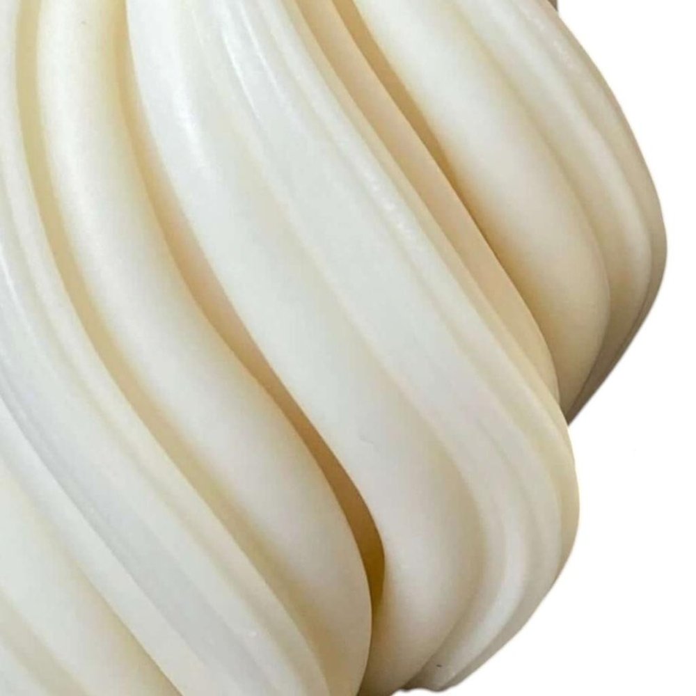 4" Ivory Rose Petals Scented Candle