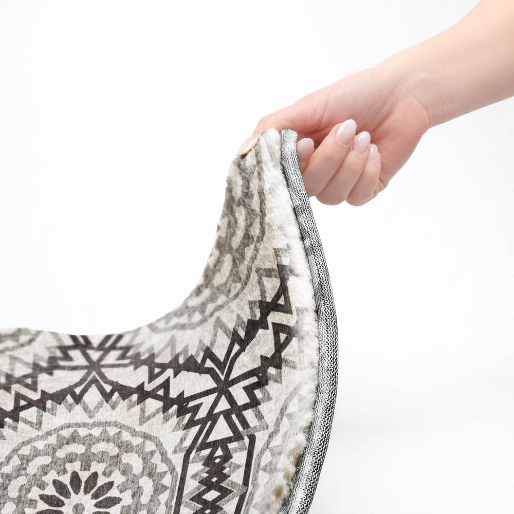 9' X 12' White And Black Floral Shag Washable Area Rug With UV Protection
