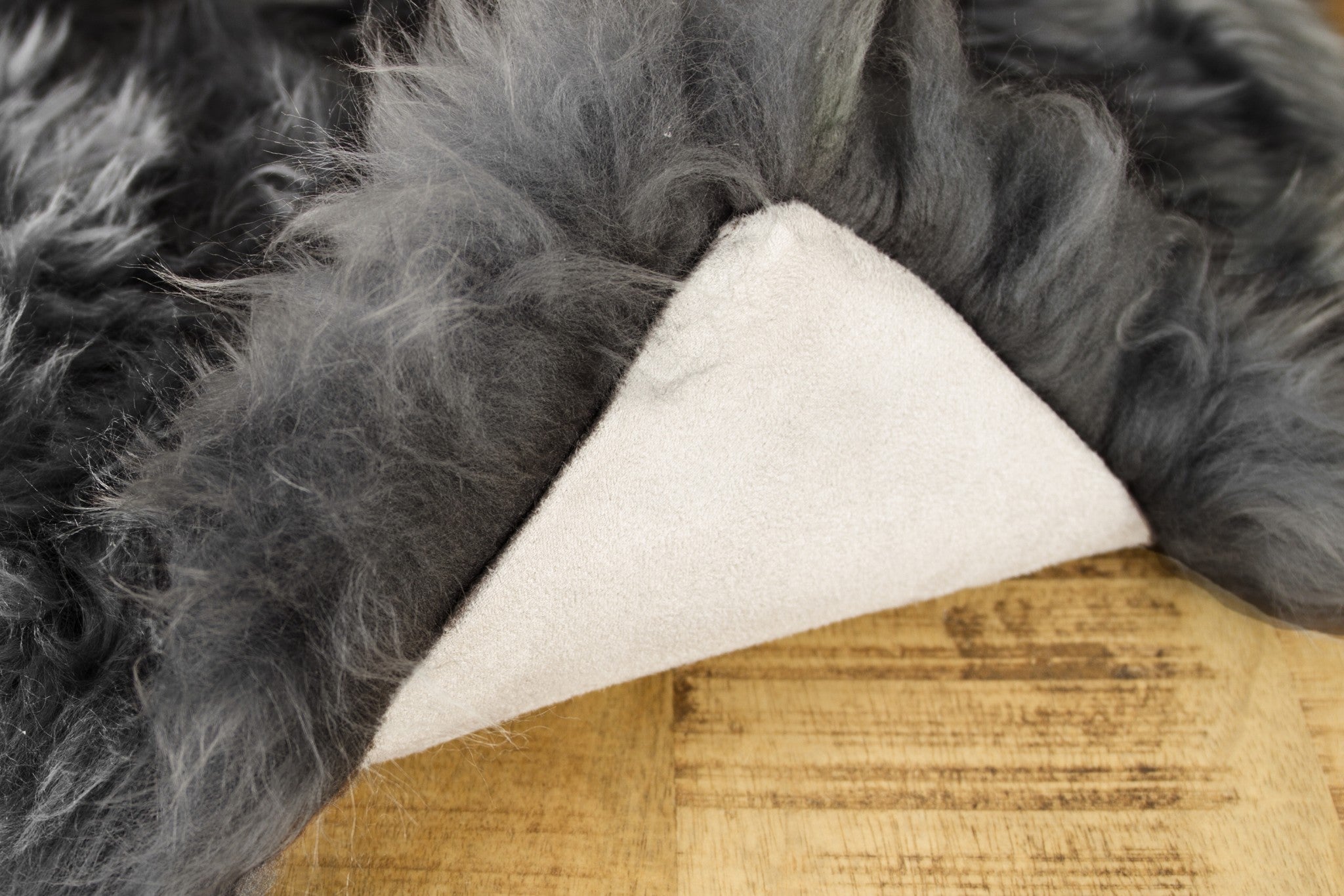 6' Gray Genuine Sheepskin Animal Print Shag Area Rug