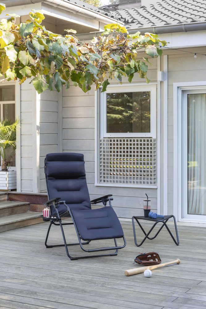 30" Black Steel Outdoor Zero Gravity Chair with Black Cushion