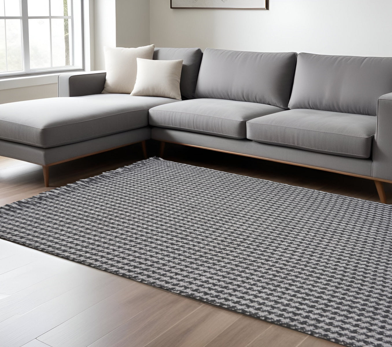 8' X 10' Gray And Light Gray Wool Houndstooth Hand Woven Area Rug With Fringe