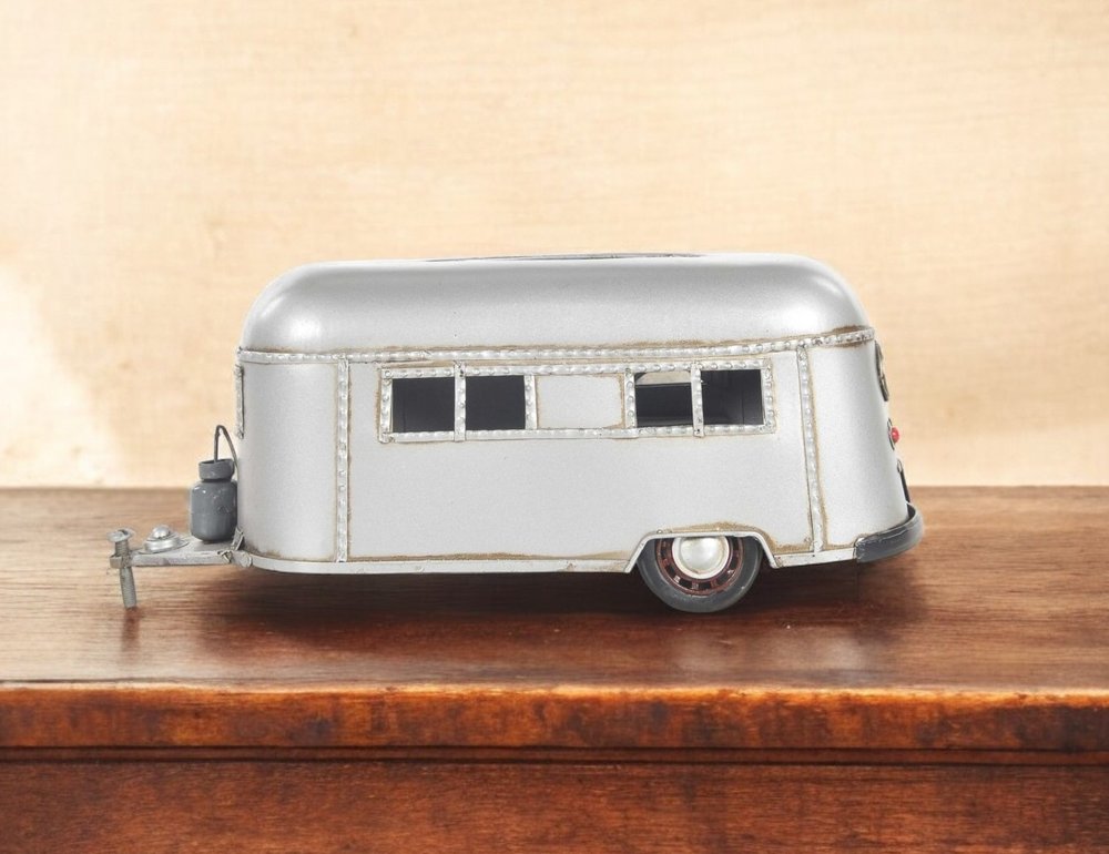 5" Silver Metal Hand Painted Decorative Tissue Box