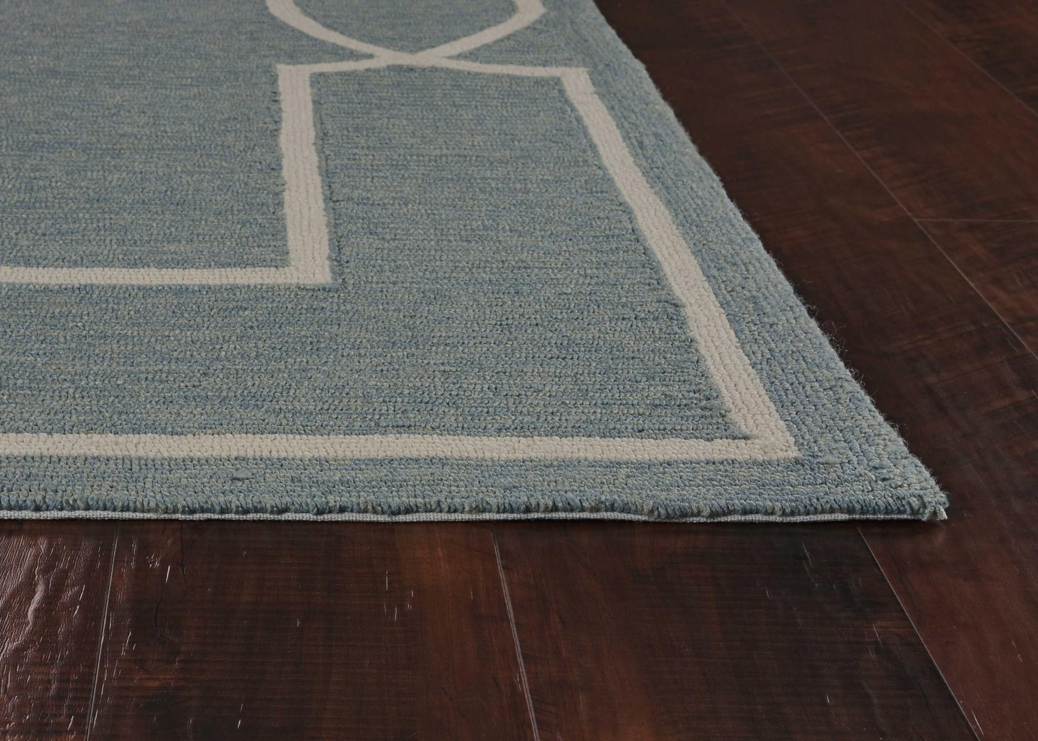 7' X 10' Gray And Ivory Round Handmade Indoor Outdoor Area Rug