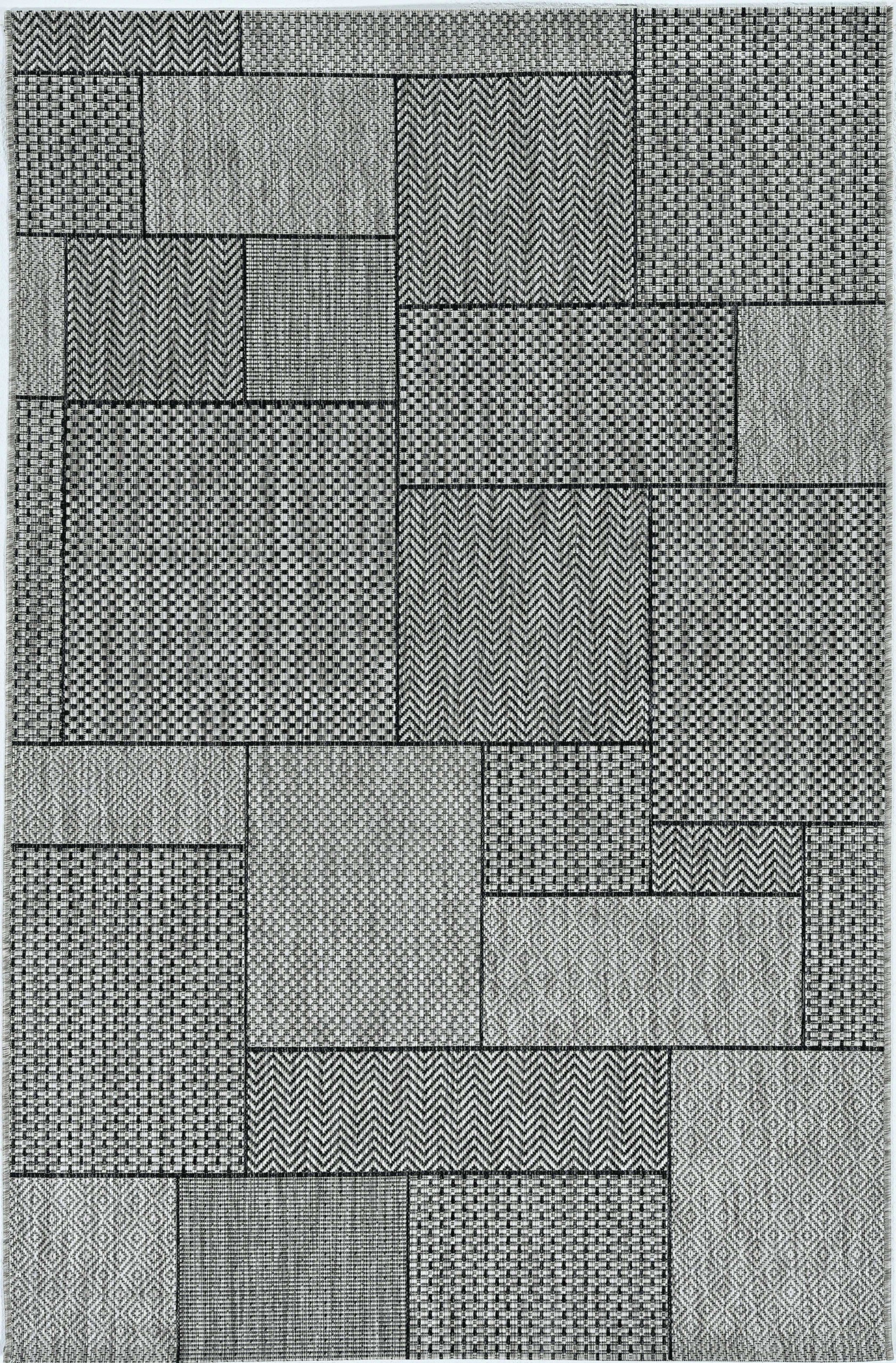 5' X 8' Grey Geometric Patterns Area Rug