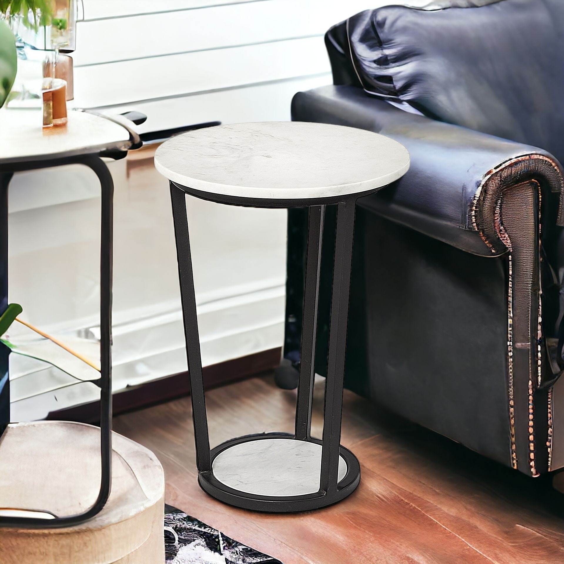 21" Black And White Marble Round End Table