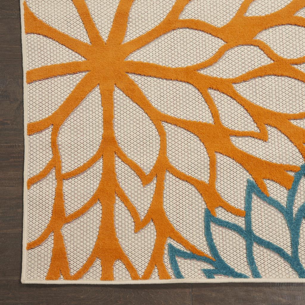 4' X 6' Green And Ivory Floral Indoor Outdoor Area Rug