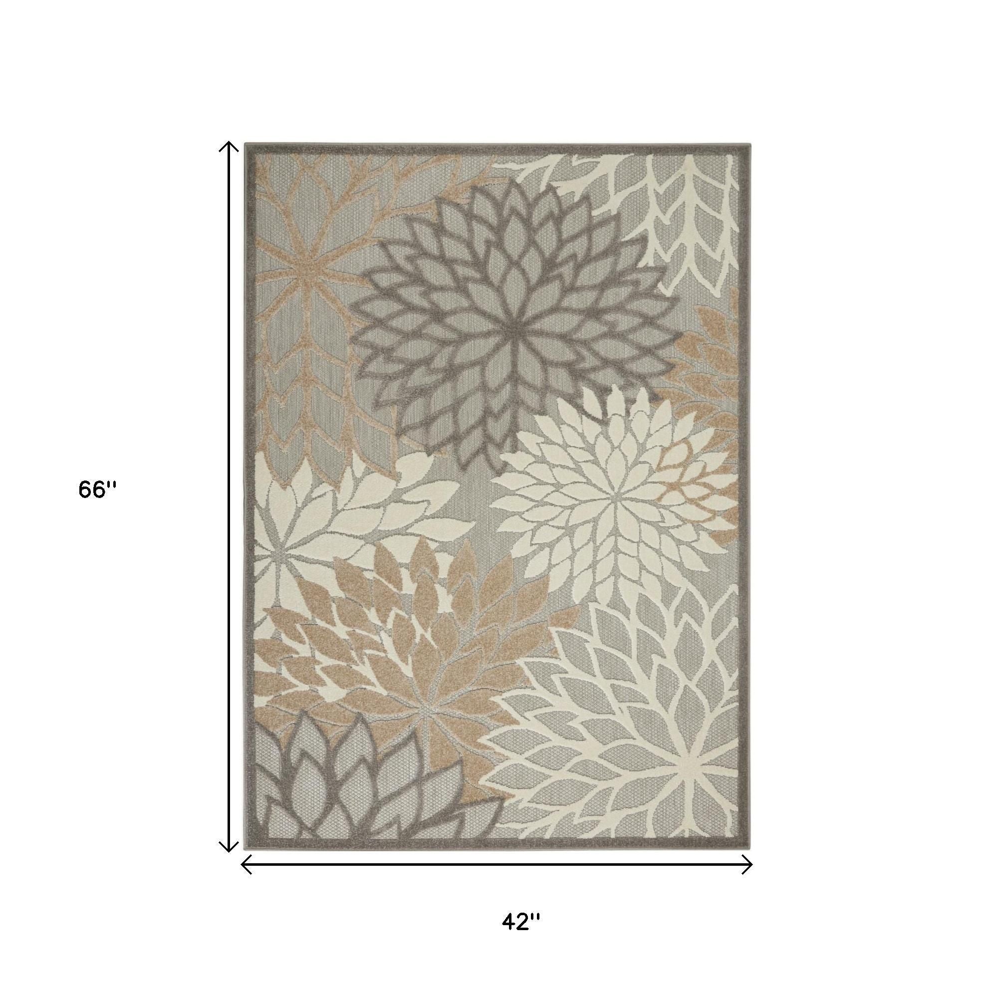 4' X 6' Gray And Ivory Indoor Outdoor Area Rug