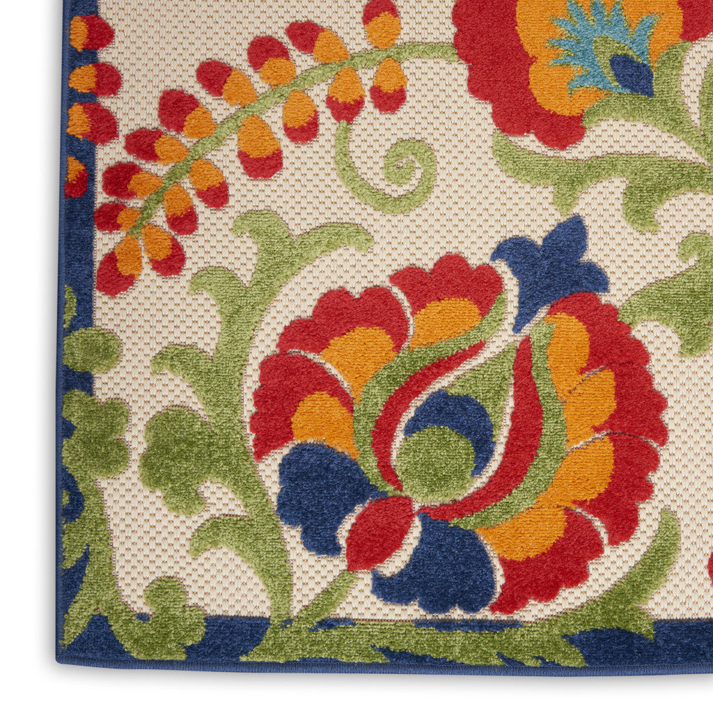 4' X 6' Green And Ivory Indoor Outdoor Area Rug