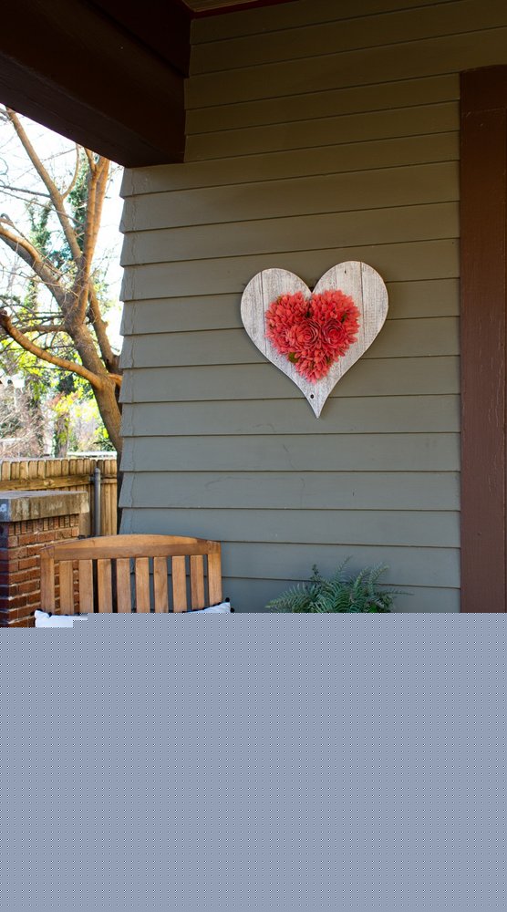 18" Whitewash Reclaimed Wood Heart Wall Decor