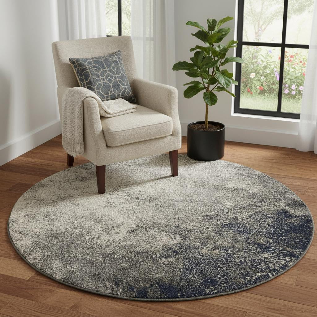 5' Gray And Ivory Abstract Round Rug