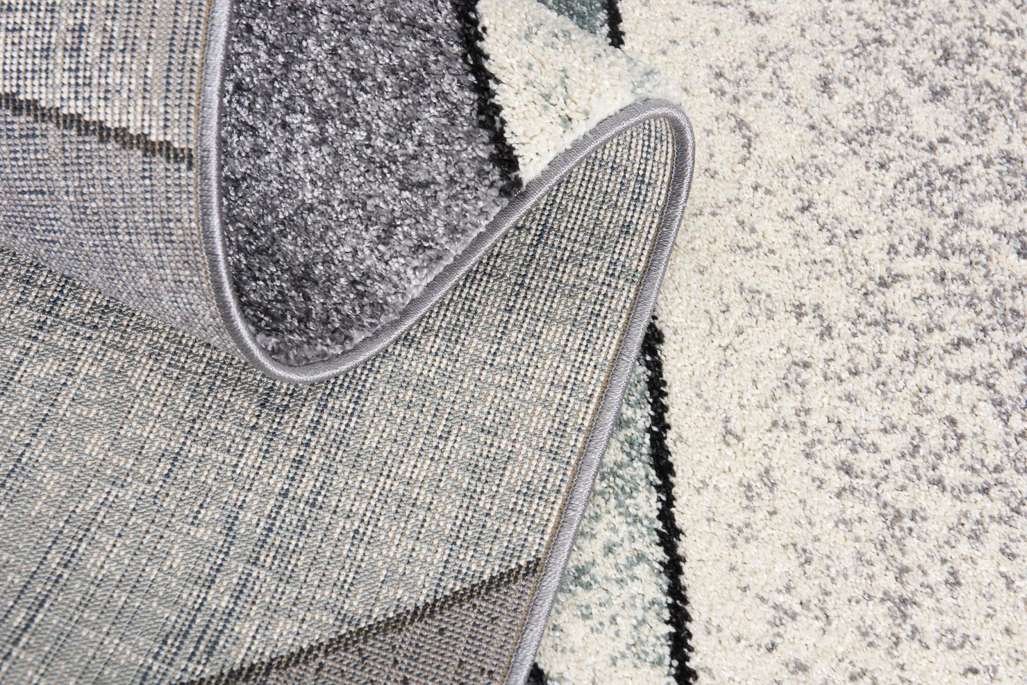 4' X 6' Gray And Blue Prism Pattern Area Rug
