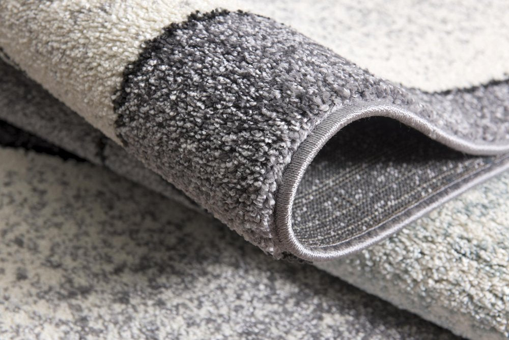 4' X 6' Gray And Blue Prism Pattern Area Rug