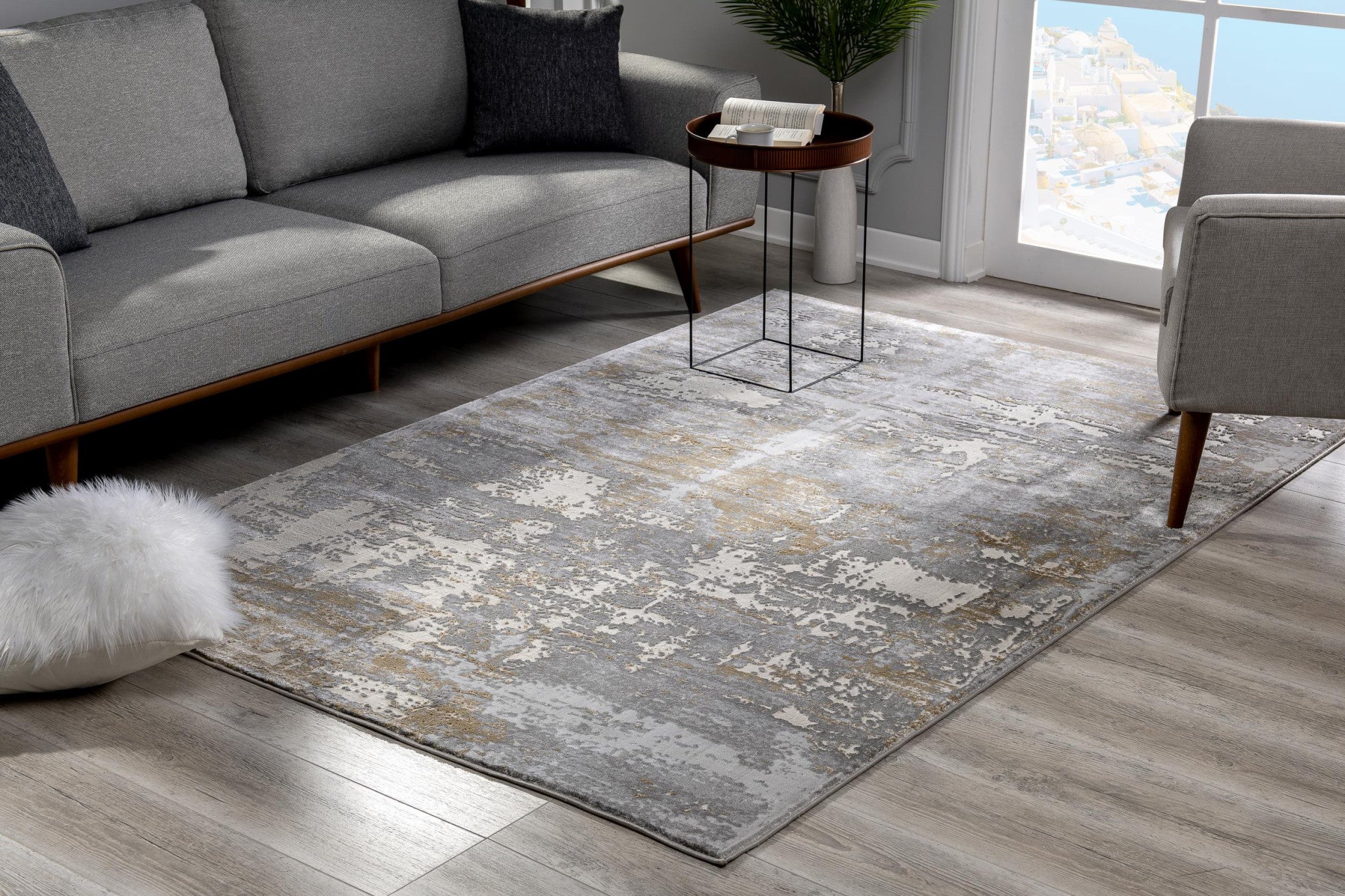 4’ X 6’ Beige And Gray Distressed Area Rug