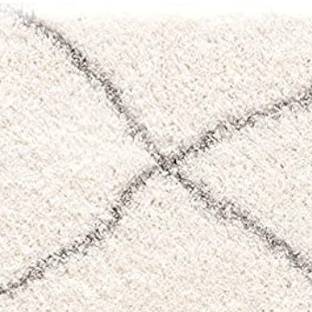 5' X 8' Ivory Modern Uneven Lattice Area Rug