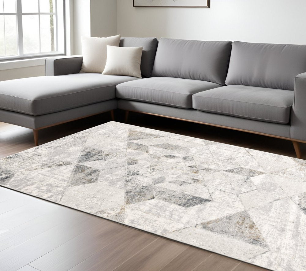 4' X 6' Gray and Ivory Abstract Power Loom Area Rug